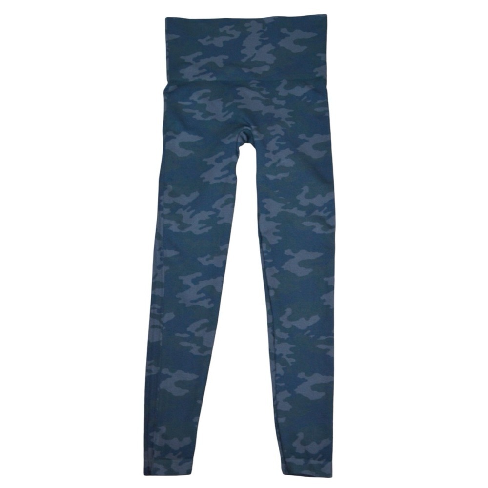 SPANX Seamless Look At‎ Me Now Black Camo Leggings, Size Small FL3515